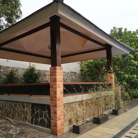 Pesona Air - Villa And Private Pool Depok Exterior foto